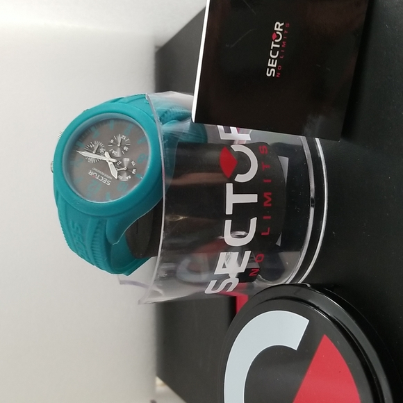 Sector men watch. Green rubber band. New with tag and original box. - Picture 3 of 3